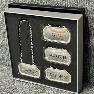 NWT Things Remembered silver drink labels bottle necklaces set of 4 bar decor